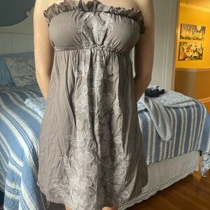Y2K Vintage Abercrombie & Fitch Strapless Floral-Embroidered Taupe Dress